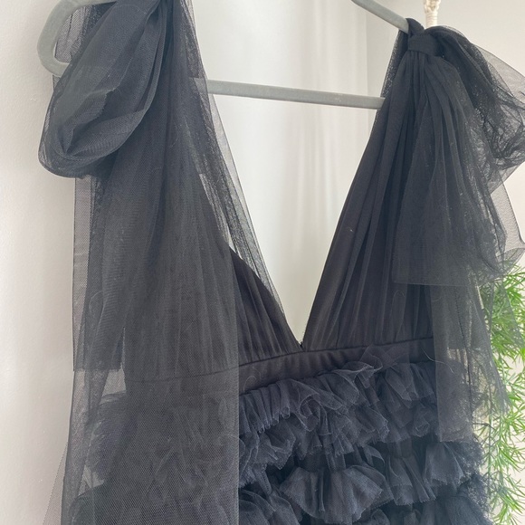 Plunging neck layered black mesh tulle dress / ballerina - Picture 3 of 6